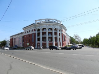 Здание