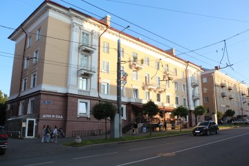 Здание